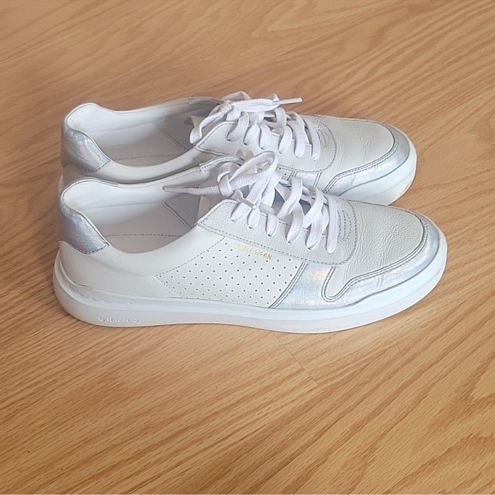 Cole Haan Grand white leather sneakers size 9 - Picture 2 of 4